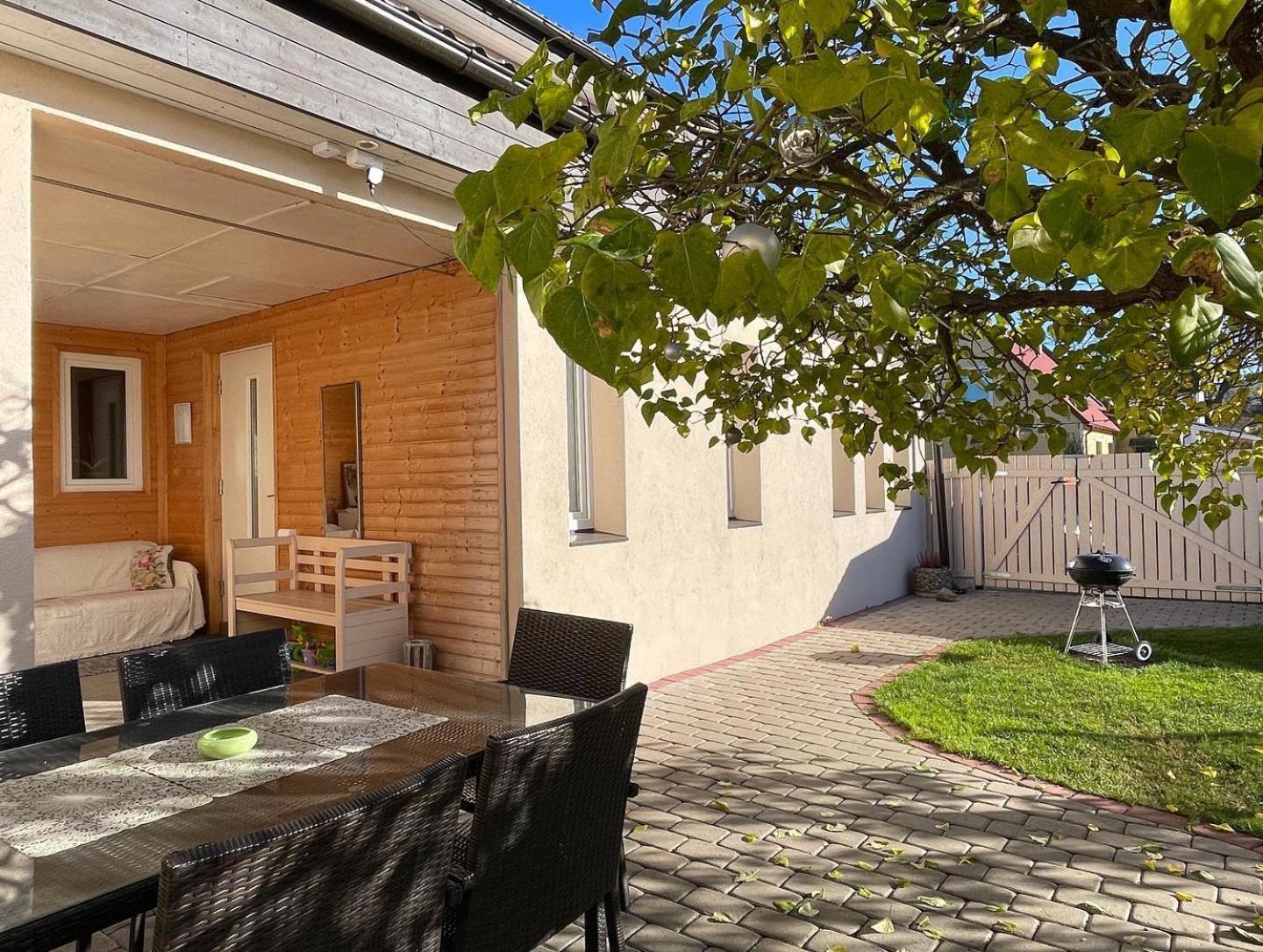 Liisupesa Apartment With Sauna And Garden ปาร์นู ภายนอก รูปภาพ